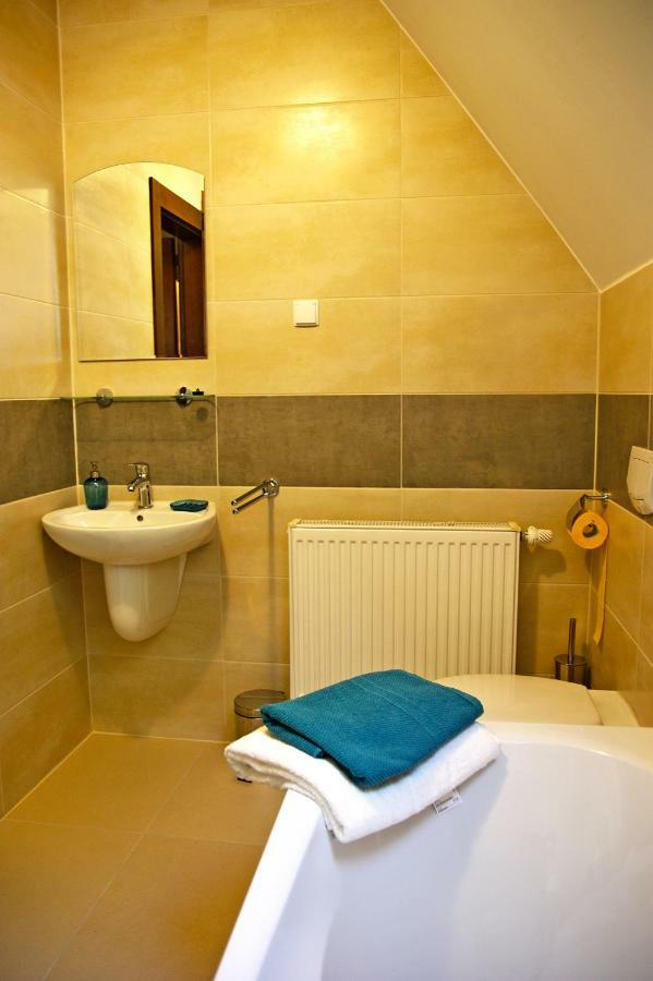 Apartament Na Starym Dworcu Goczalkowice-Zdroj Luaran gambar